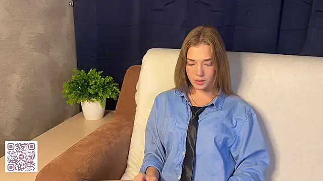 LilianLee online show from 10-07-25, 05:03