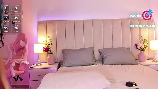 EllaaThorne online show from 10-20-25, 07:58