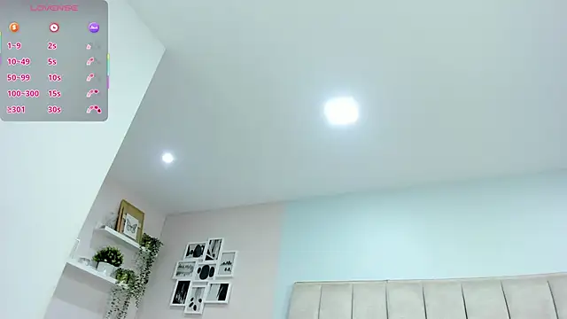 EllaaThorne online show from 11-14-25, 08:18