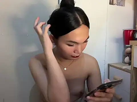 FelicityLincoln online show from 04-19-26, 03:13