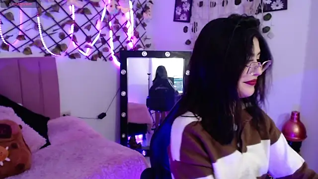 isa bunny18 online show from 10-10-25, 03:40