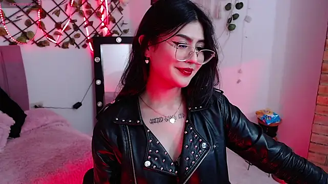 isa bunny18 online show from 10-17-25, 03:10