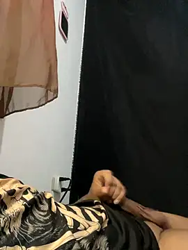 Snapshot of AaronMars_ chatting on 10-18-25, 04:53 AaronMars  online show from 10-18-25, 04:53