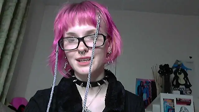 Paradoxy  online show from 03-24-26, 08:09