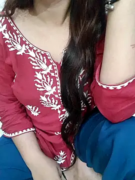 Snapshot of Minakshi_677 chatting on 10-12-25, 02:24 Minakshi 677 online show from 10-12-25, 02:24