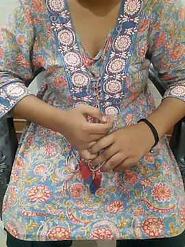 Snapshot of Minakshi_677 chatting on 10-01-25, 07:02 Minakshi 677 online show from 10-01-25, 07:02