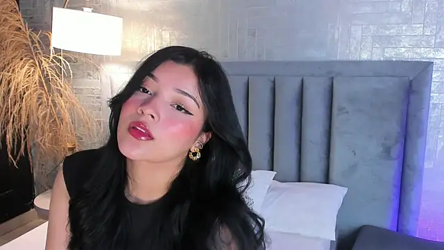EmmaBlossom online show from 05-06-26, 12:42