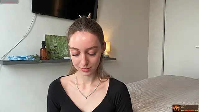 SophieBelll online show from 11-27-25, 11:32