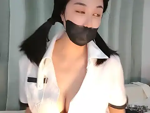 xinyin6666 online show from 11-11-25, 06:41