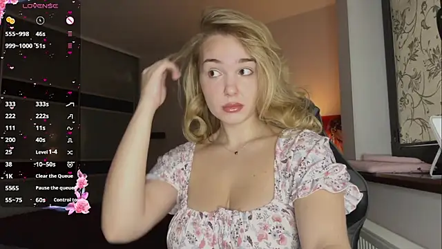 EvaCarter1 online show from 10-20-25, 07:09