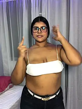 AnaBrowmn online show from 03-26-26, 01:15