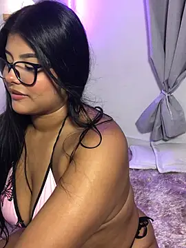AnaBrowmn online show from 06-18-26, 11:43