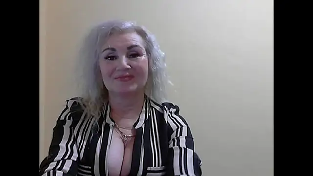 LadySexyBlond online show from 10-17-25, 11:23