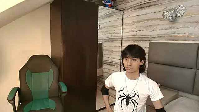 Lovers 21 online show from 11-27-25, 03:51