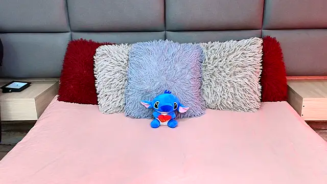 Lovers 21 online show from 10-25-25, 01:27