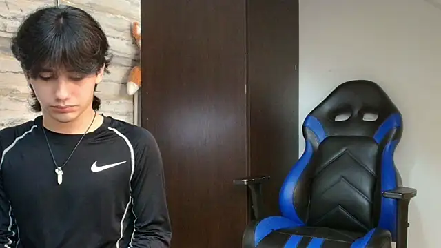 Lovers 21 online show from 04-02-26, 04:08