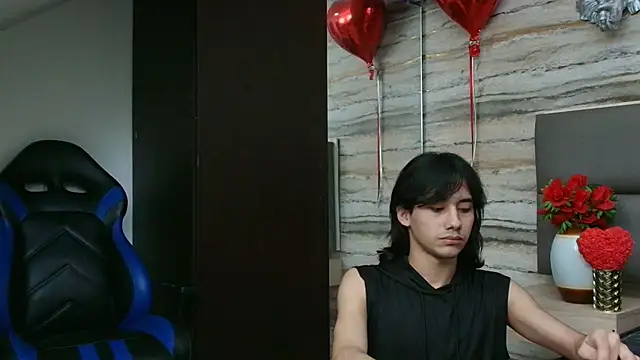 Lovers 21 online show from 02-18-26, 03:48