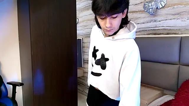 Lovers 21 online show from 11-23-25, 02:10