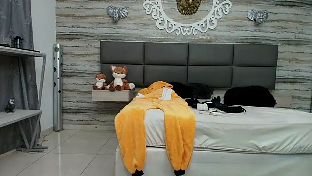 Lovers 21 online show from 02-12-26, 03:17