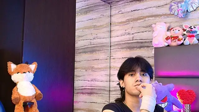 Lovers 21 online show from 03-13-26, 03:44