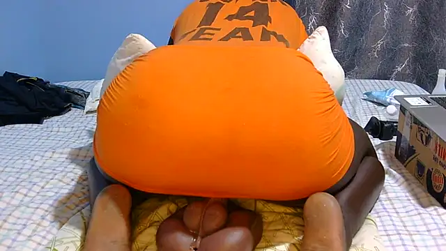 SpiceySnack online show from 04-23-26, 06:09