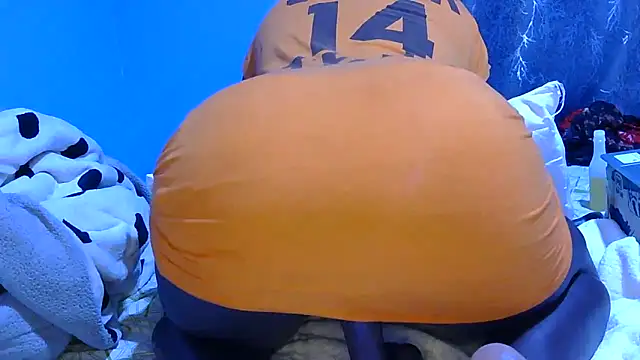 SpiceySnack online show from 05-05-26, 04:54