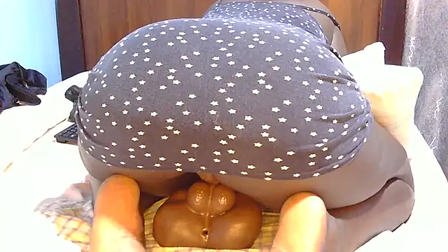 SpiceySnack online show from 02-20-26, 06:19