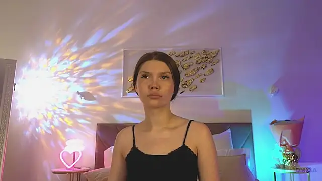 Nicole Broown  online show from 11-14-25, 09:40