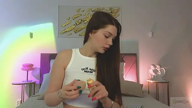 Nicole Broown  online show from 02-07-26, 09:12