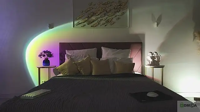 Nicole Broown  online show from 04-01-26, 08:50