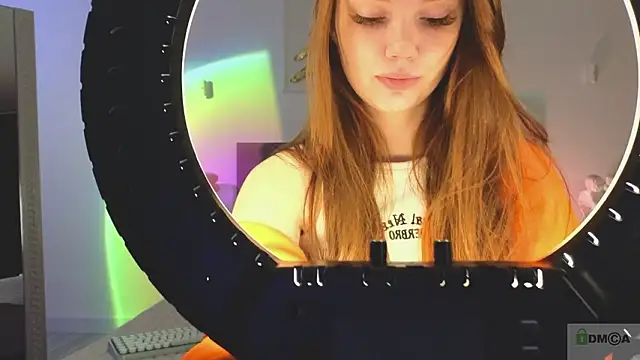 Nicole Broown  online show from 02-10-26, 09:03