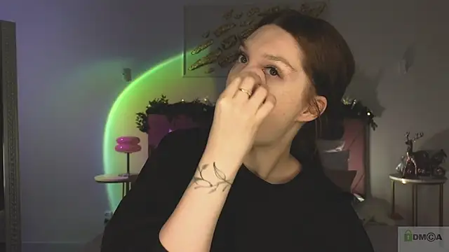 Nicole Broown  online show from 01-15-26, 09:18