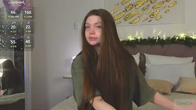 Nicole Broown  online show from 01-12-26, 09:09