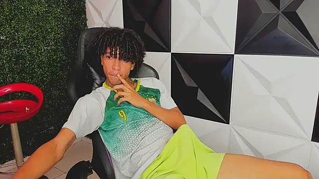 xion ez online show from 10-10-25, 08:42