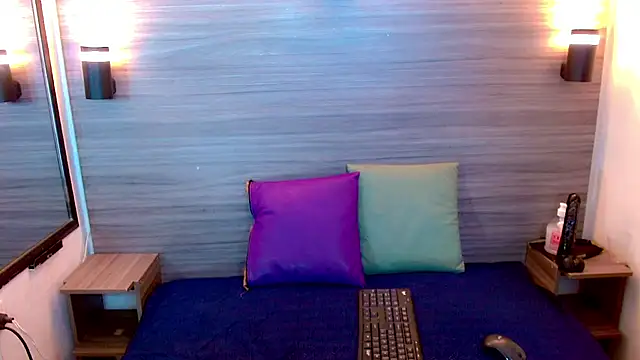 katherine x1 online show from 10-18-25, 03:41