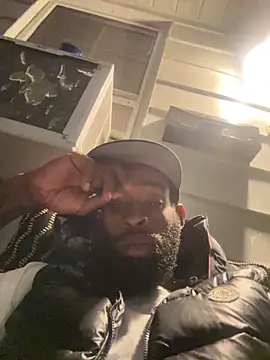 Snapshot of vaultclub chatting on 09-26-25, 02:40 vaultclub online show from 09-26-25, 02:40