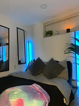 emilycolte online show from 10-20-25, 12:02