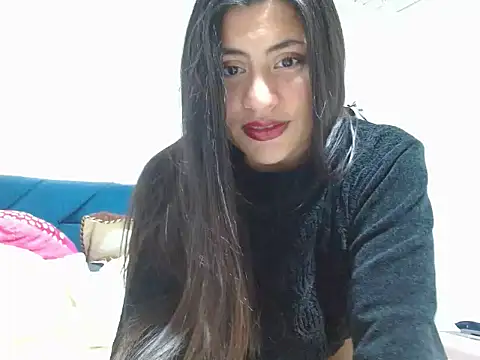 Snapshot of Maira_Diaz chatting on 10-07-25, 03:13 Maira Diaz online show from 10-07-25, 03:13