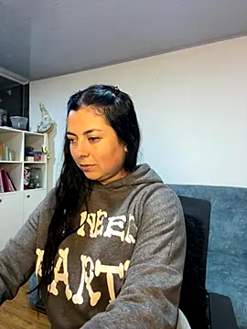 Snapshot of bianca_jhonsson chatting on 10-20-25, 02:57 bianca jhonsson online show from 10-20-25, 02:57