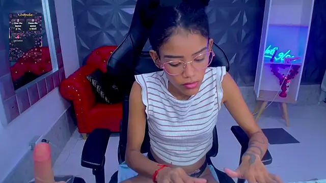 adisson petite1 online show from 01-09-26, 07:32