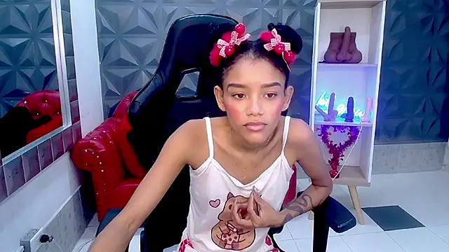 adisson petite1 online show from 02-21-26, 05:37