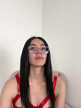 Snapshot of Liaa_sr chatting on 10-15-25, 07:22 Liaa sr online show from 10-15-25, 07:22