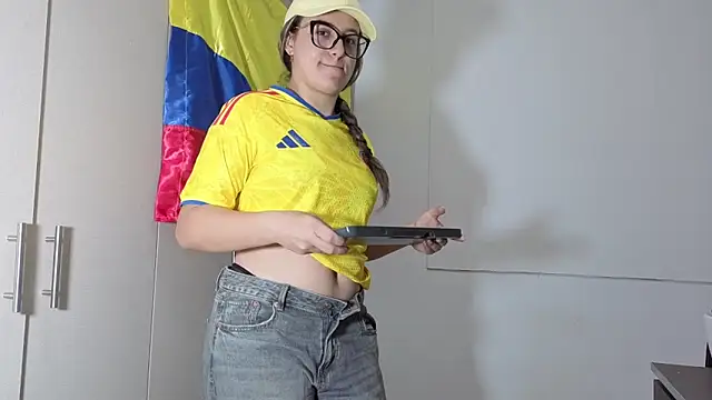 katiaa lovv online show from 06-17-26, 12:26