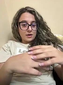 Snapshot of katiaa_lovv chatting on 01-05-26, 05:49 katiaa lovv online show from 01-05-26, 05:49