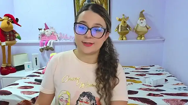 Snapshot of katiaa_lovv chatting on 11-18-25, 11:57 katiaa lovv online show from 11-18-25, 11:57