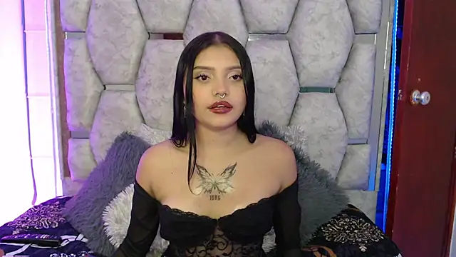 AnalyMilles online show from 11-28-25, 02:56