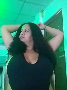 MEYBELLATINA online show from 04-11-26, 10:13