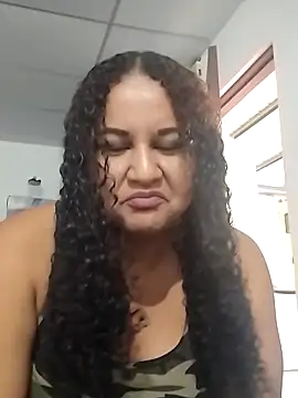 MEYBELLATINA online show from 02-06-26, 10:39