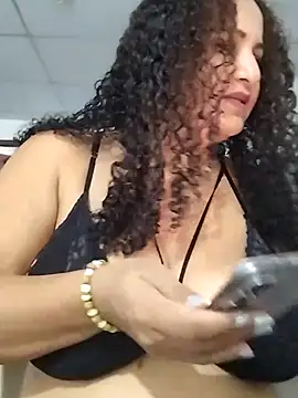 MEYBELLATINA online show from 10-21-25, 08:30