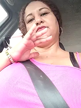 MEYBELLATINA online show from 10-17-25, 10:11